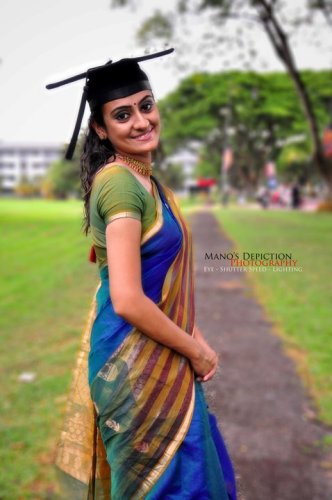 Suitable saree for convocation sales